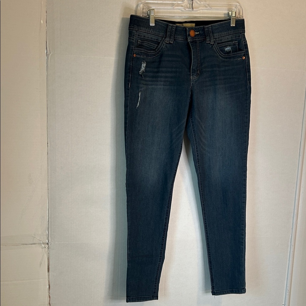 Democracy Womens Mid Rise Distressed Skinny Denim Jean. Size 8